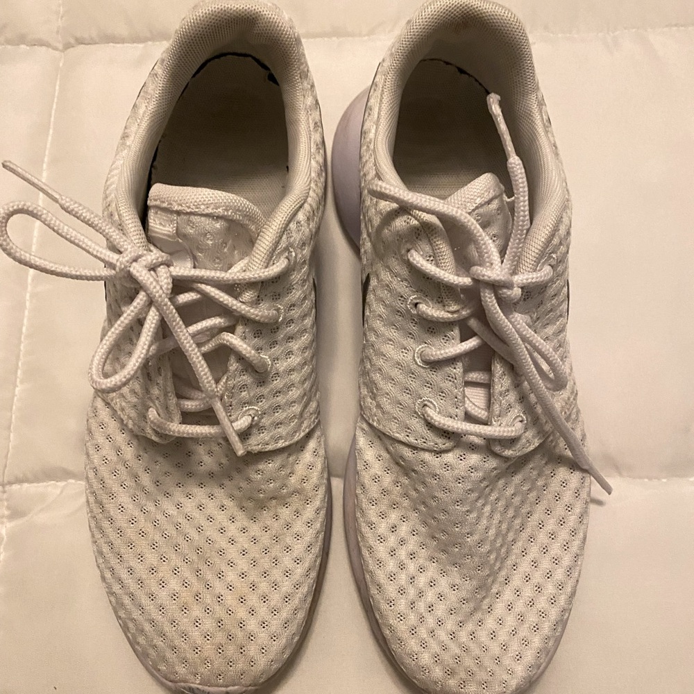 White Nike shoes